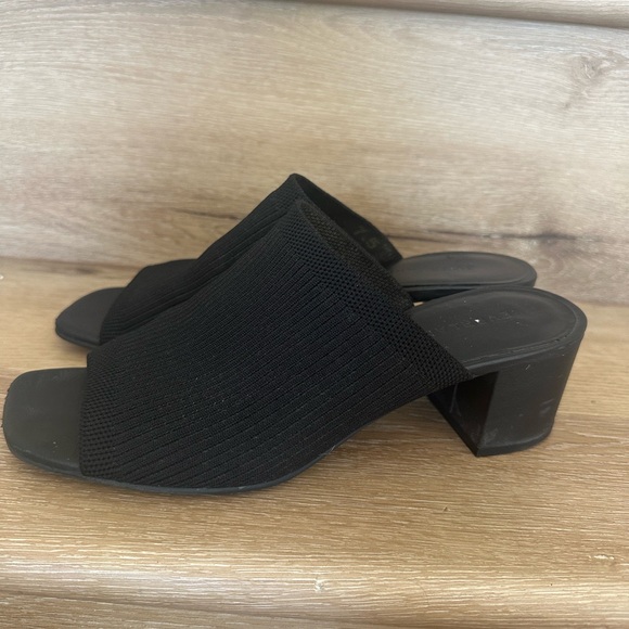 Everlane Black Textured Mules - Picture 2 of 6